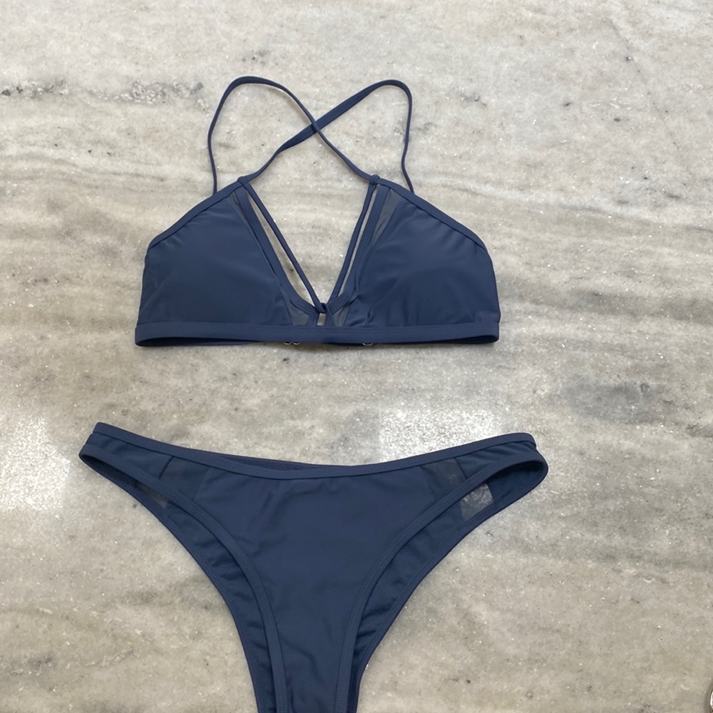 NWOT Damsel Bikini - top M and bottoms L - Blue/Grey